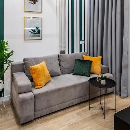 Emerald Lux Apartment. Liveinlviv