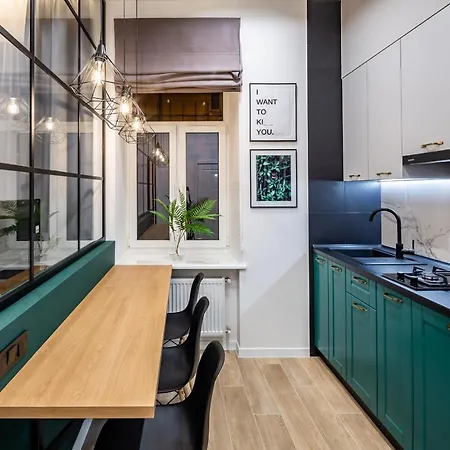 아파트 Emerald Lux Apartment. Liveinlviv 리비프