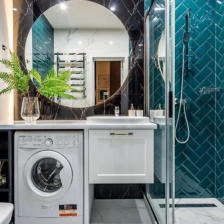 Emerald Lux Apartment. Liveinlviv דירה