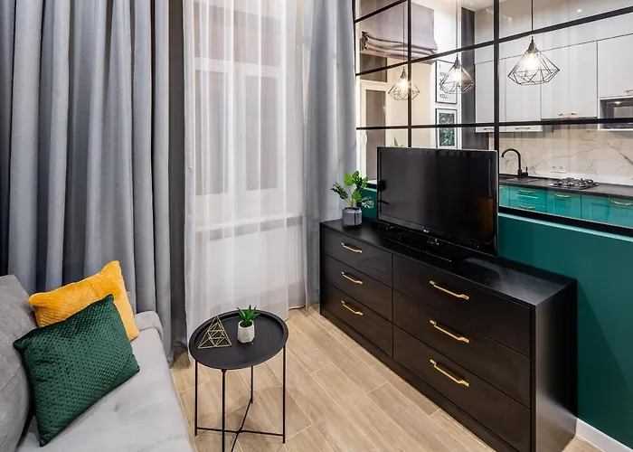 Emerald Lux Apartment. Liveinlviv Lvov